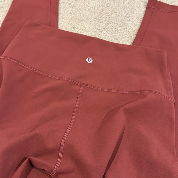 Lululemon Wunder under Train leggings - Picture 2 of 3